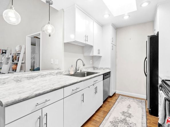 4210 Via Arbolada 307, Los Angeles CA 90042