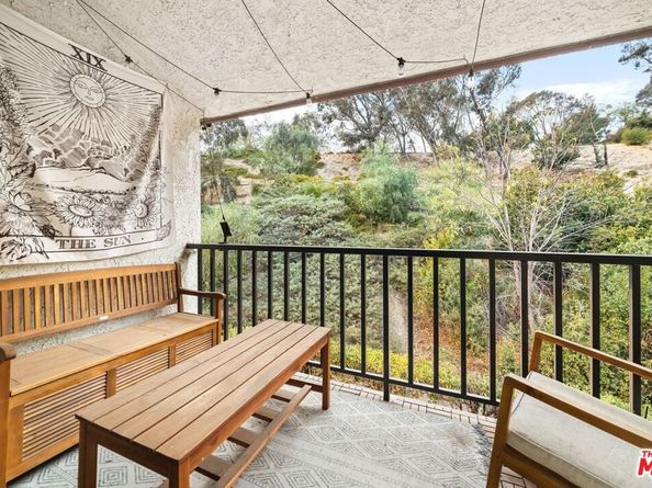 4210 Via Arbolada 307, Los Angeles CA 90042