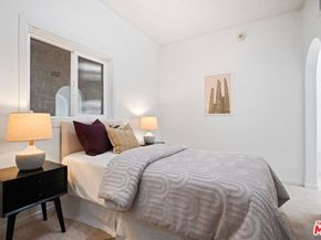 5333 Zelzah Avenue 338, Encino CA 91316