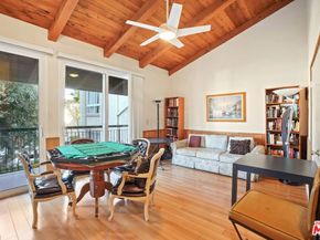 5333 Zelzah Avenue 338, Encino CA 91316