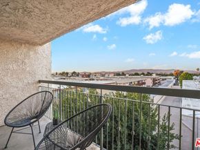 5333 Zelzah Avenue 338, Encino CA 91316
