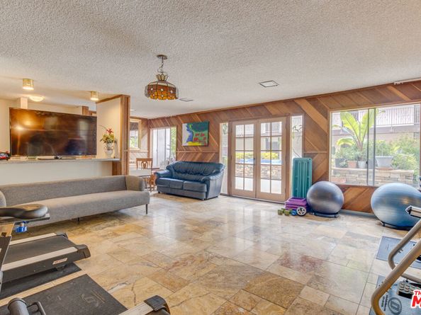 525 S Ardmore Avenue 121, Los Angeles CA 90020