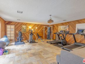 525 S Ardmore Avenue 121, Los Angeles CA 90020