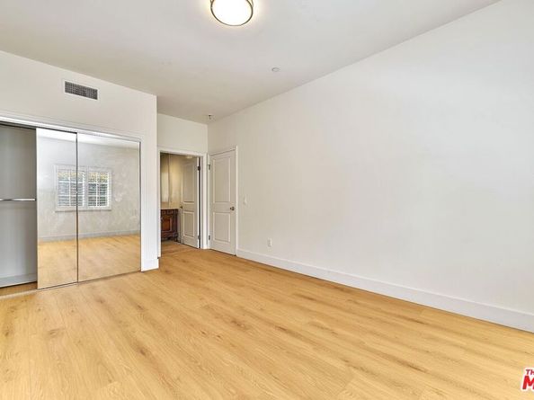 722 S Oxford Avenue 103, Los Angeles CA 90005