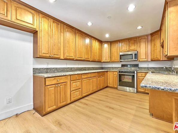 722 S Oxford Avenue 103, Los Angeles CA 90005