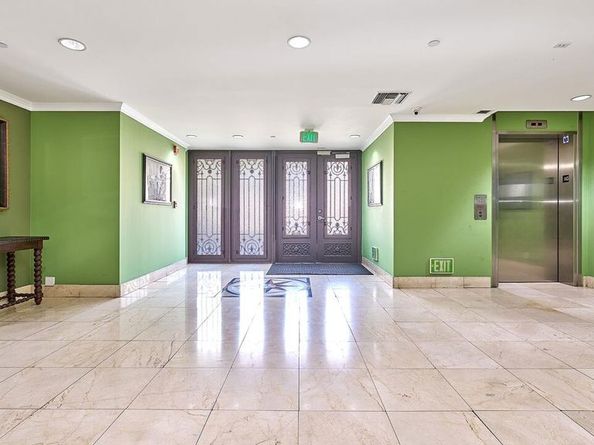 722 S Oxford Avenue 103, Los Angeles CA 90005