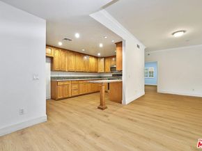 722 S Oxford Avenue 103, Los Angeles CA 90005