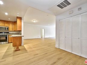 722 S Oxford Avenue 103, Los Angeles CA 90005