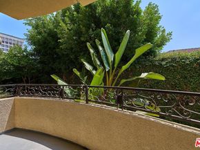 722 S Oxford Avenue 103, Los Angeles CA 90005