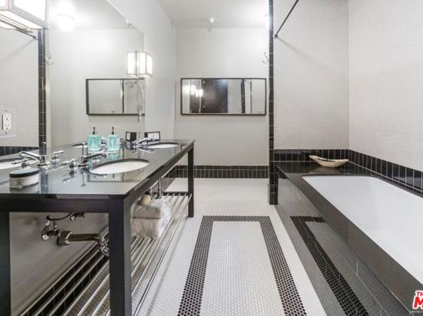 1645 Vine Street 905, Los Angeles CA 90028