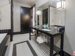 1645 Vine Street 905, Los Angeles CA 90028