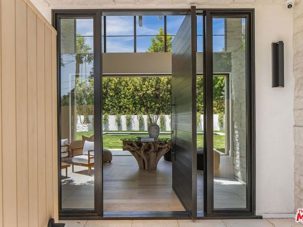 1749 Mandeville Lane, Los Angeles CA 90049