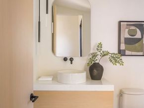 1749 Mandeville Lane, Los Angeles CA 90049