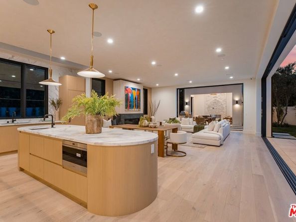 1749 Mandeville Lane, Los Angeles CA 90049