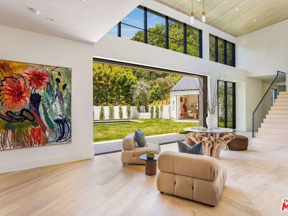 1749 Mandeville Lane, Los Angeles CA 90049