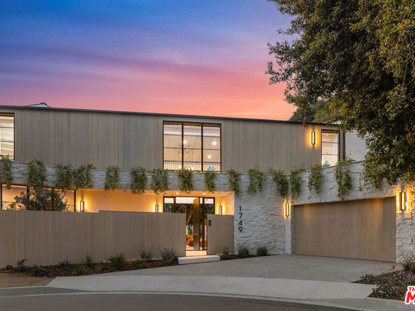 1749 Mandeville Lane, Los Angeles CA 90049