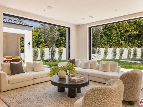 1749 Mandeville Lane, Los Angeles CA 90049