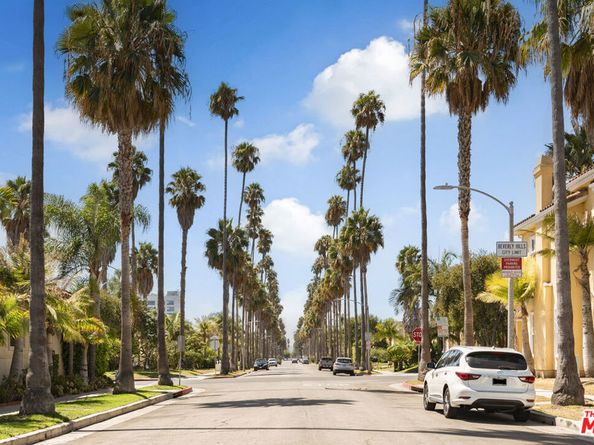 486 S Sherbourne Drive, Los Angeles CA 90048