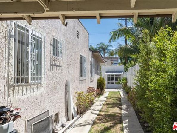 486 S Sherbourne Drive, Los Angeles CA 90048