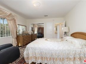 486 S Sherbourne Drive, Los Angeles CA 90048
