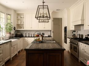 1420 Moraga Drive, Los Angeles CA 90049