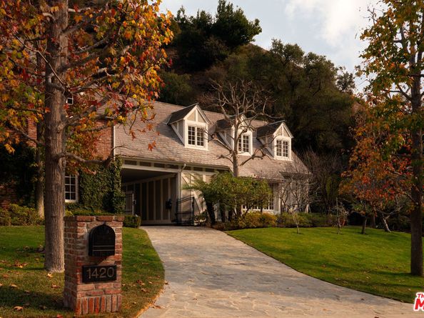 1420 Moraga Drive, Los Angeles CA 90049