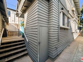 22 20th Avenue, Venice CA 90291