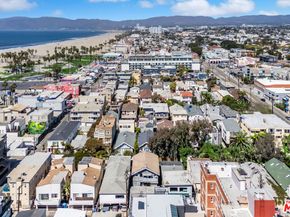 22 20th Avenue, Venice CA 90291
