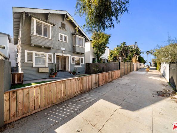 22 20th Avenue, Venice CA 90291