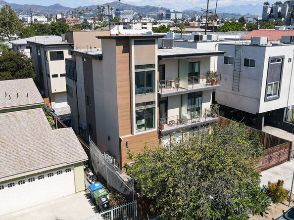 6007 Barton Avenue, Los Angeles CA 90038