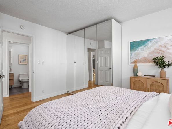 2431 3rd Street 10, Santa Monica CA 90405