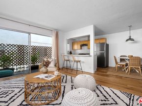 2431 3rd Street 10, Santa Monica CA 90405