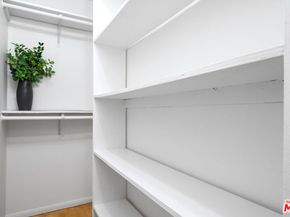 2431 3rd Street 10, Santa Monica CA 90405
