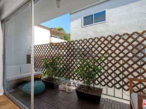 2431 3rd Street 10, Santa Monica CA 90405