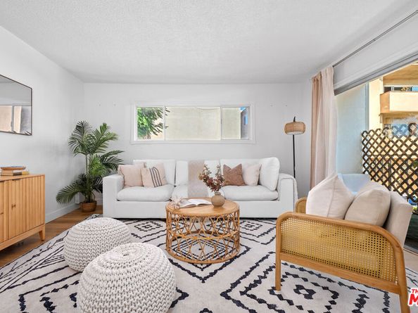 2431 3rd Street 10, Santa Monica CA 90405