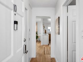 2431 3rd Street 10, Santa Monica CA 90405