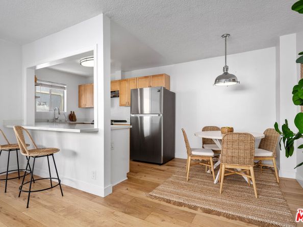 2431 3rd Street 10, Santa Monica CA 90405