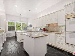 603 Ocean Avenue 1East, Santa Monica CA 90402