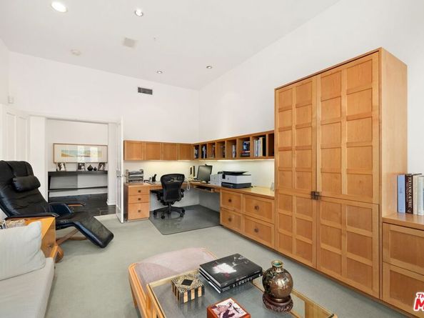 603 Ocean Avenue 1East, Santa Monica CA 90402