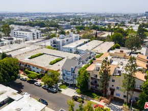 1315 S Carmelina Avenue, Los Angeles CA 90025