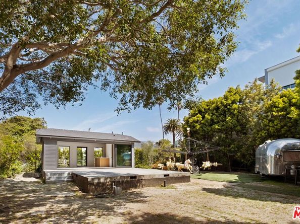 408 Linnie Canal, Venice CA 90291