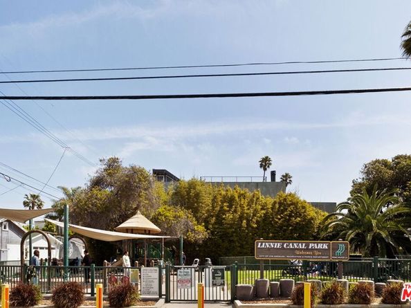 408 Linnie Canal, Venice CA 90291