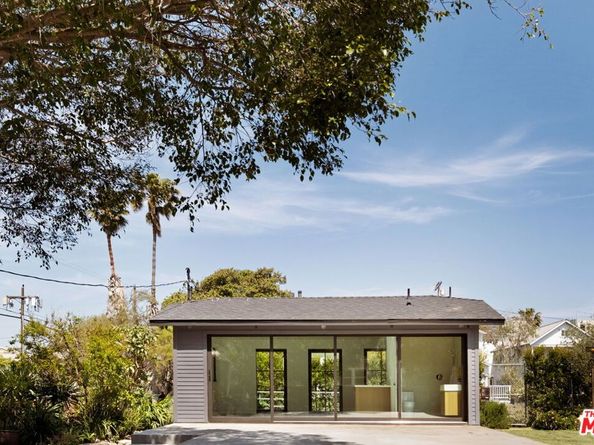 408 Linnie Canal, Venice CA 90291