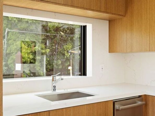 408 Linnie Canal, Venice CA 90291