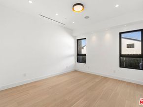 5280 Sanchez Drive, Los Angeles CA 90008