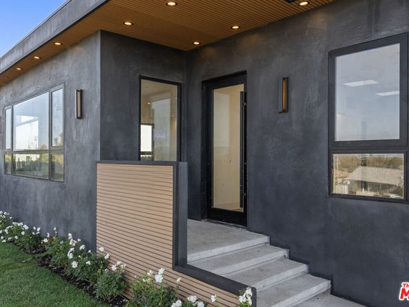5280 Sanchez Drive, Los Angeles CA 90008
