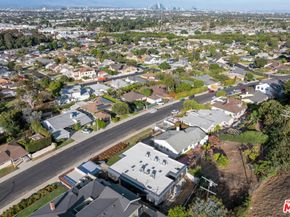 5280 Sanchez Drive, Los Angeles CA 90008