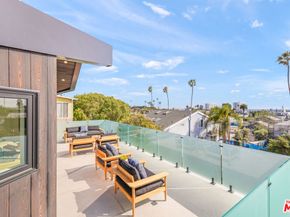 2530 Beverley Avenue, Santa Monica CA 90405