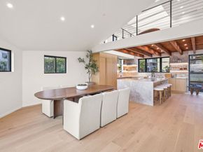 2530 Beverley Avenue, Santa Monica CA 90405