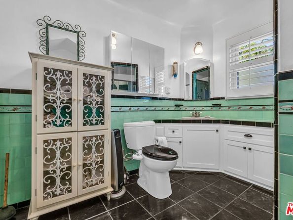 8759 S Hobart Boulevard, Los Angeles CA 90047